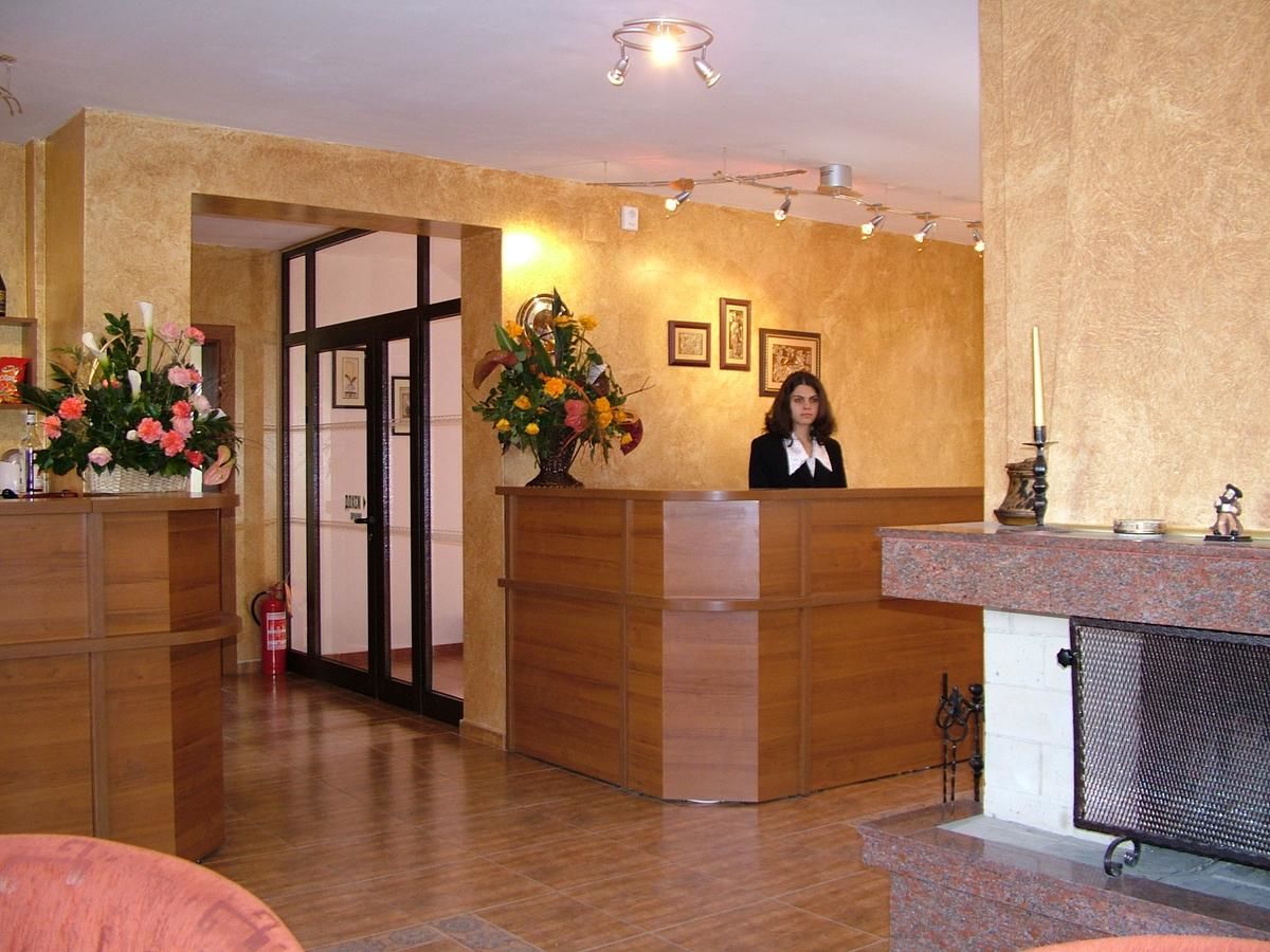 Отель Family Hotel Emaly 1 Банкя-7